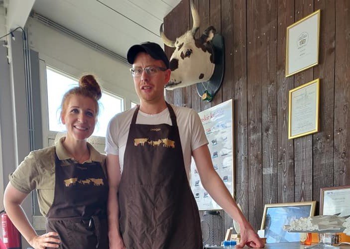 Einar Örn Aðalsteinsson ásamt eiginkonu sinni Sesselíu Ingibjörgu Barðdal (eigendur Kaffi Kú).