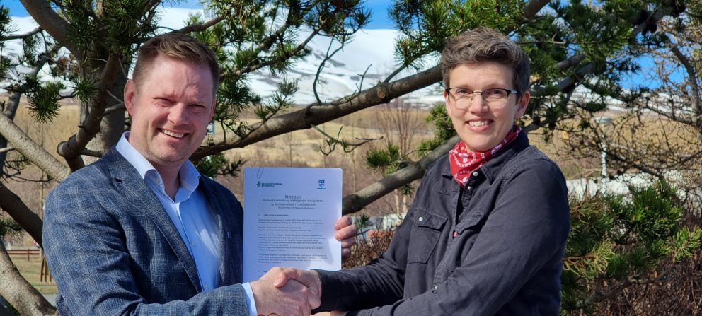Finnur Yngvi Kristinsson, sveitarstjóri Eyjafjarðarsveitar, og Sigríður Hrefna Pálsdóttir, formaður …