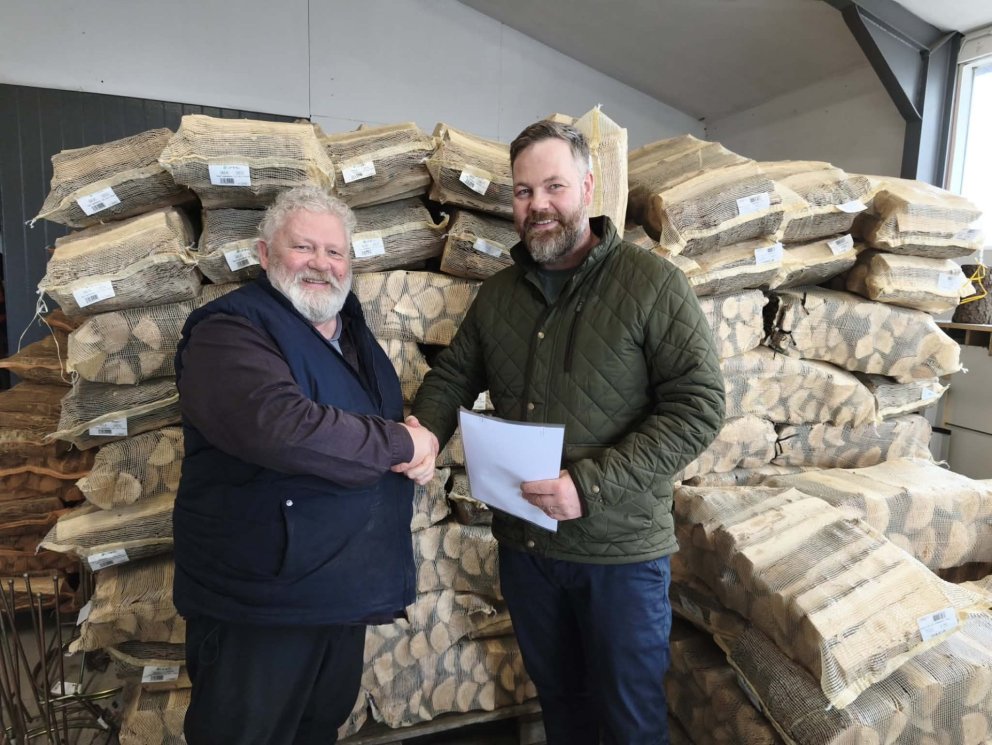 Ingólfur Jóhannsson framkvæmdarstjóri skógræktarfélagsins og Hermann Ingi Gunnarsson oddviti sveitar&hellip;